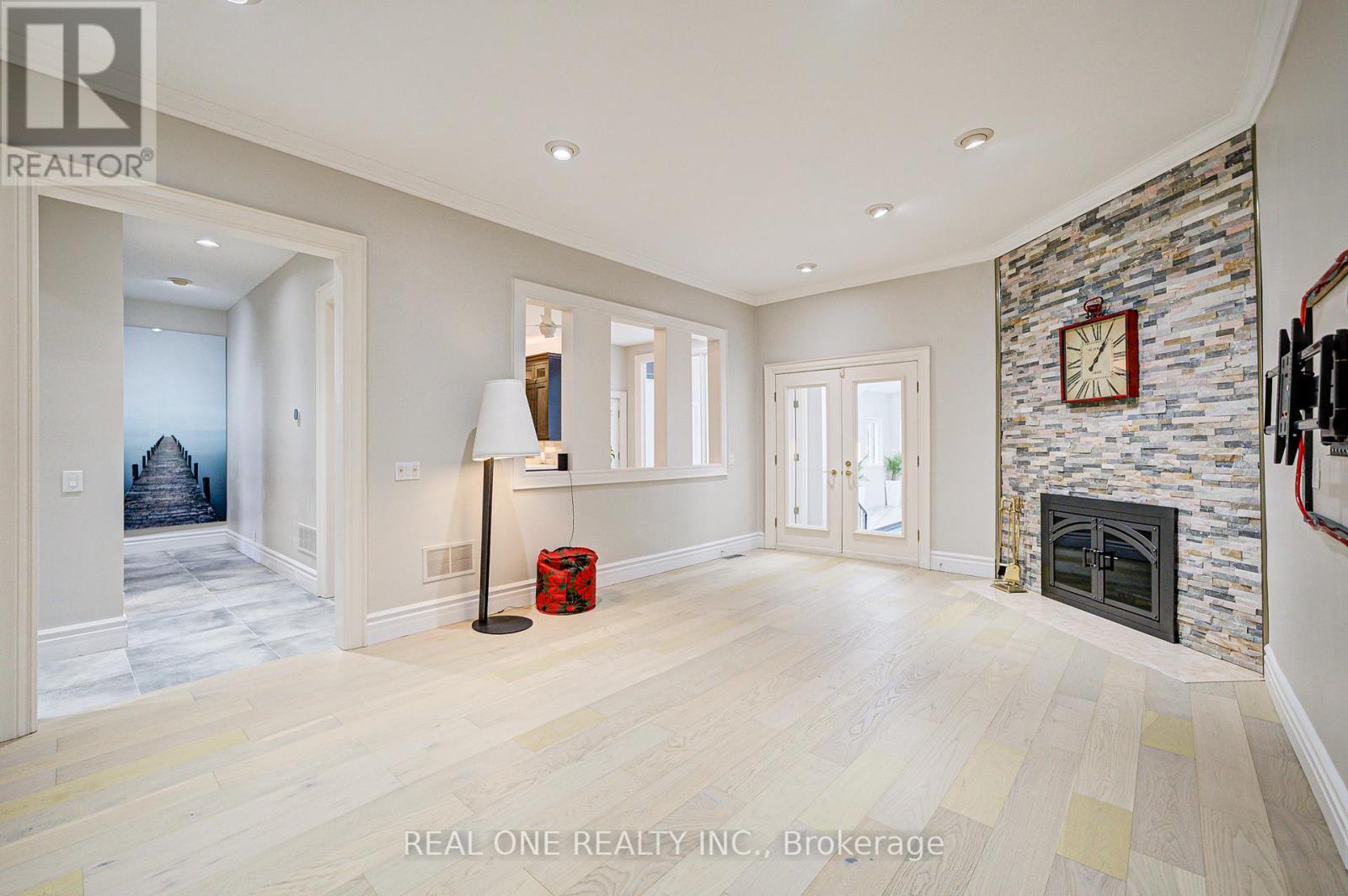48 Johnson Street, Markham, Ontario  L3T 2N7 - Photo 10 - N12406689