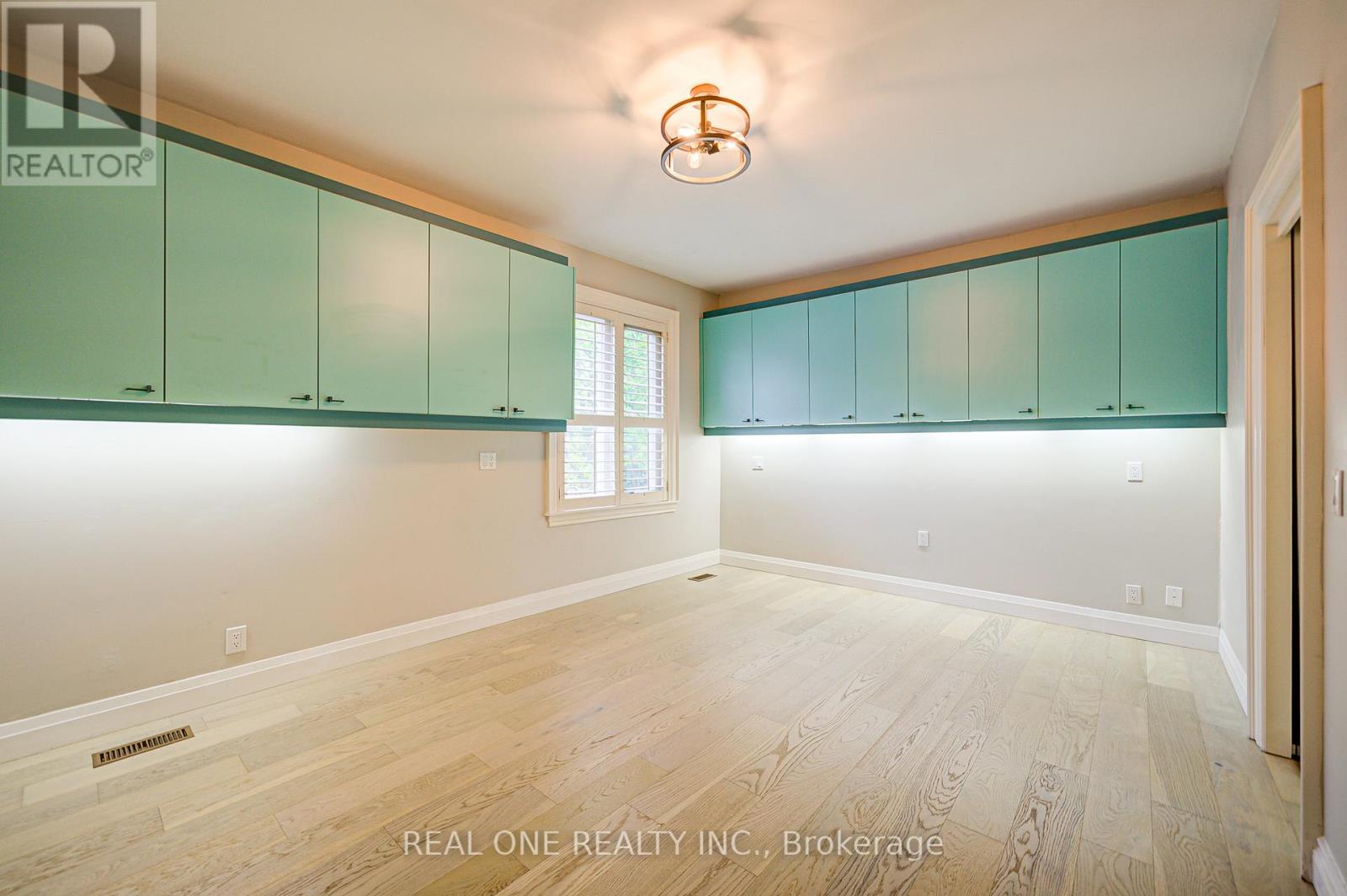48 Johnson Street, Markham, Ontario  L3T 2N7 - Photo 14 - N12406689