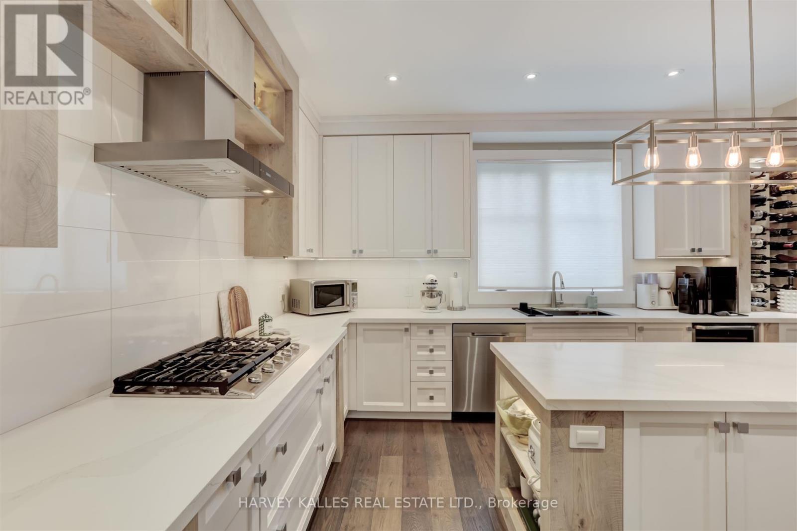 366 Galt Avenue, Oakville, Ontario  L6J 3P3 - Photo 11 - W12478023