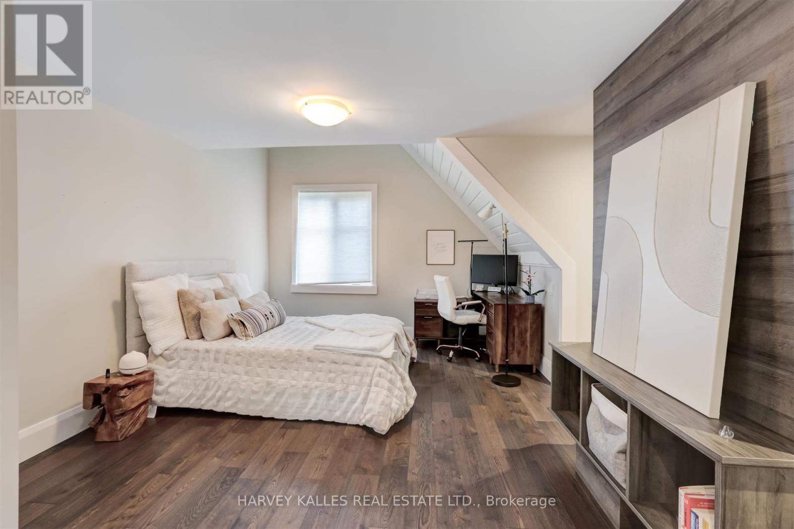 366 Galt Avenue, Oakville, Ontario  L6J 3P3 - Photo 21 - W12478023