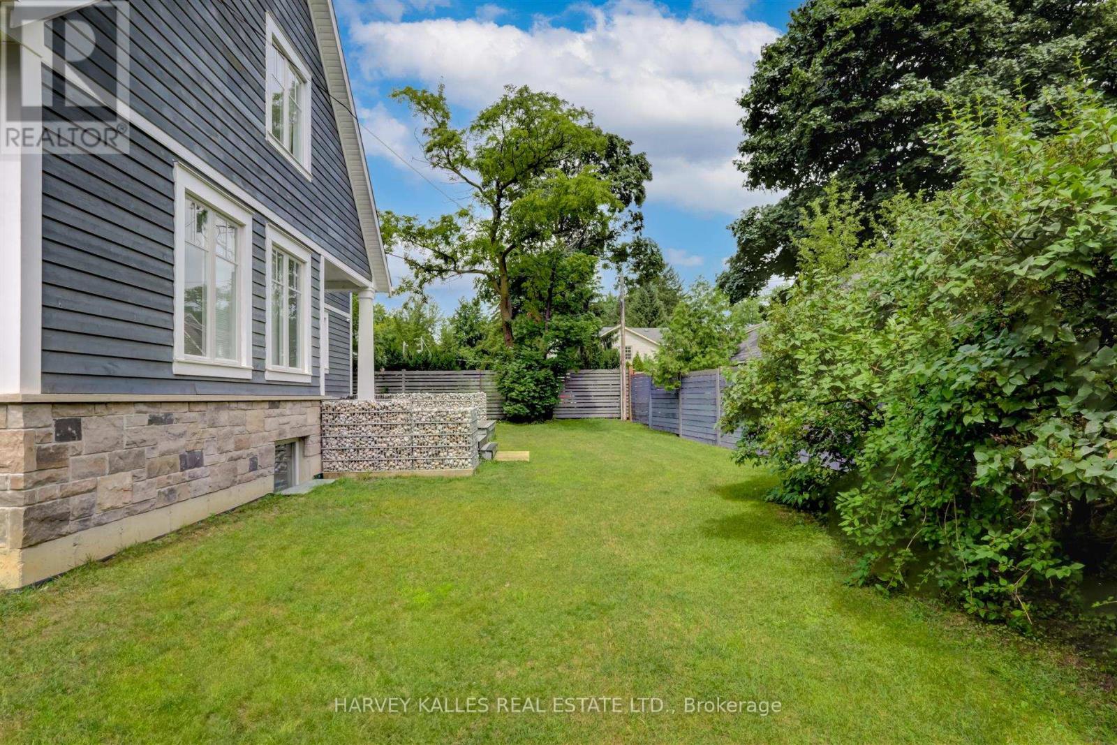 366 Galt Avenue, Oakville, Ontario  L6J 3P3 - Photo 30 - W12478023