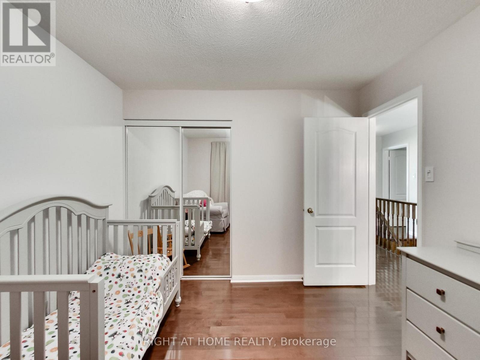 2527 Nettlecreek Crescent, Oakville, Ontario  L6M 4C1 - Photo 34 - W12478034