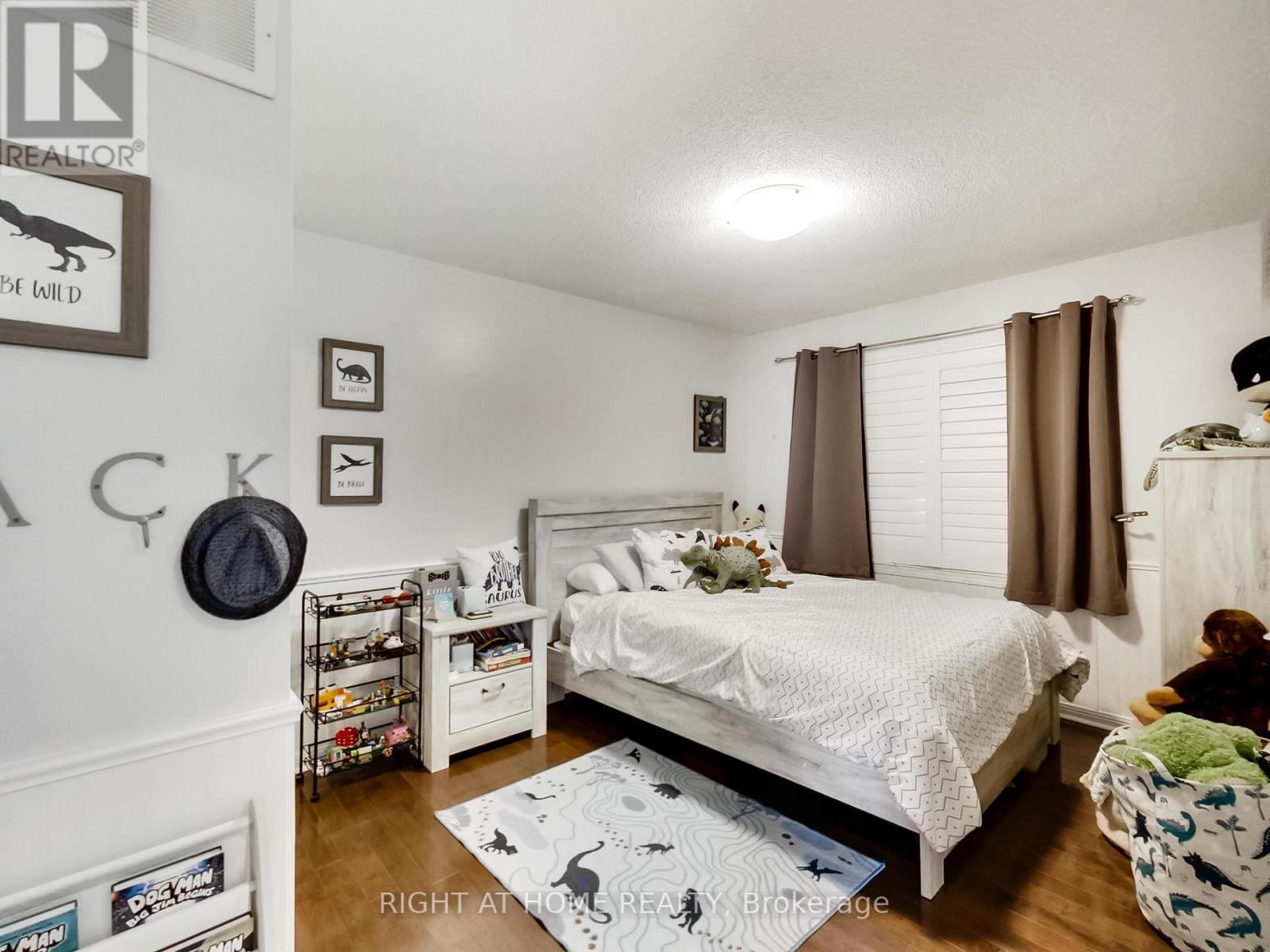 2527 Nettlecreek Crescent, Oakville, Ontario  L6M 4C1 - Photo 35 - W12478034
