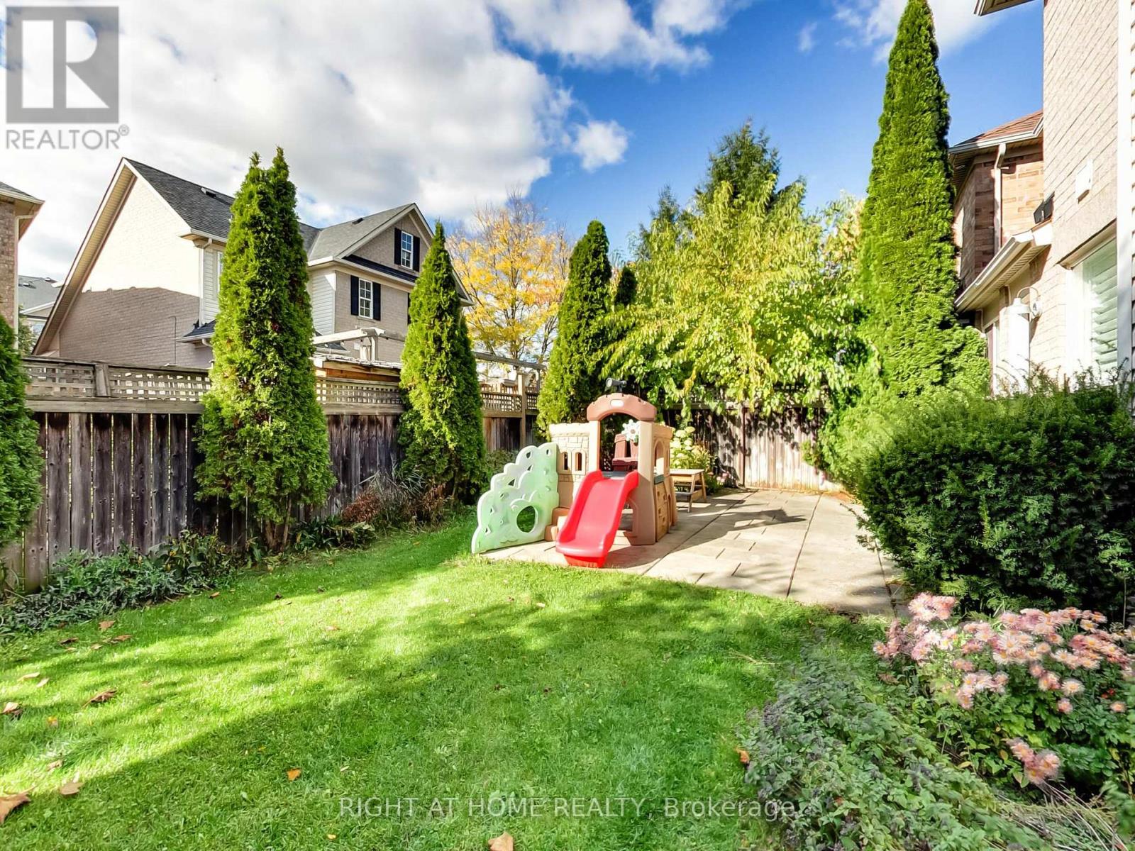 2527 Nettlecreek Crescent, Oakville, Ontario  L6M 4C1 - Photo 50 - W12478034