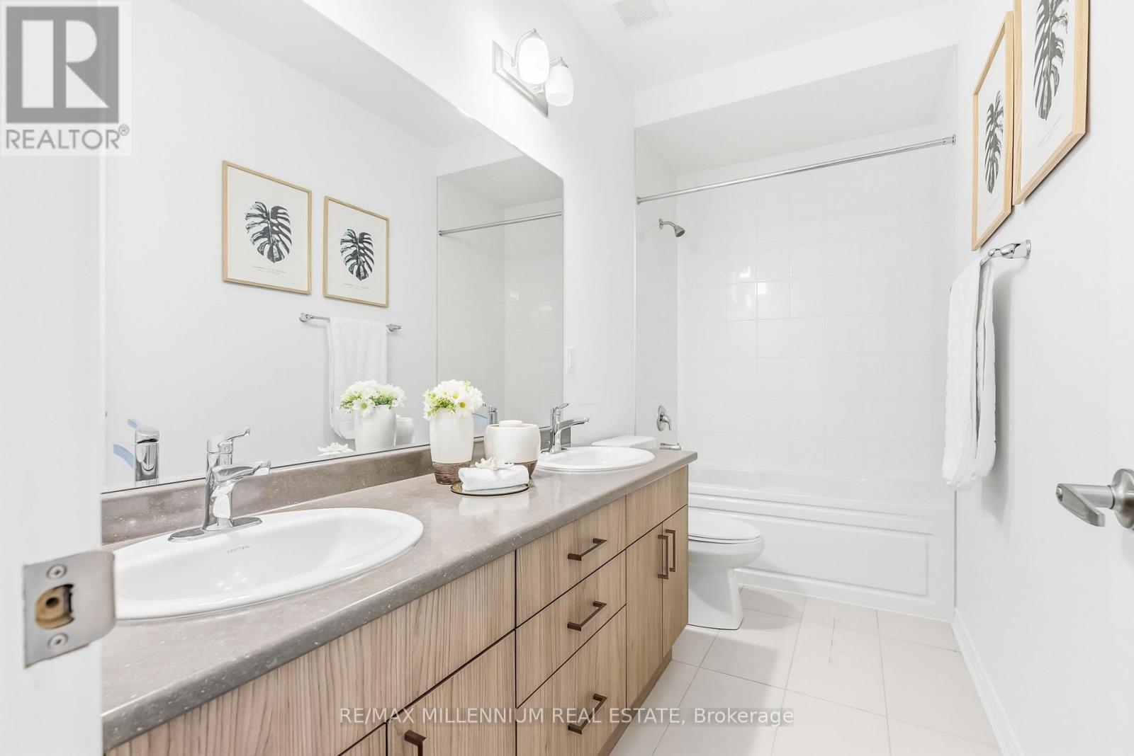 14 Cloudberry Street, Caledon, Ontario  L7C 3H1 - Photo 35 - W12478041