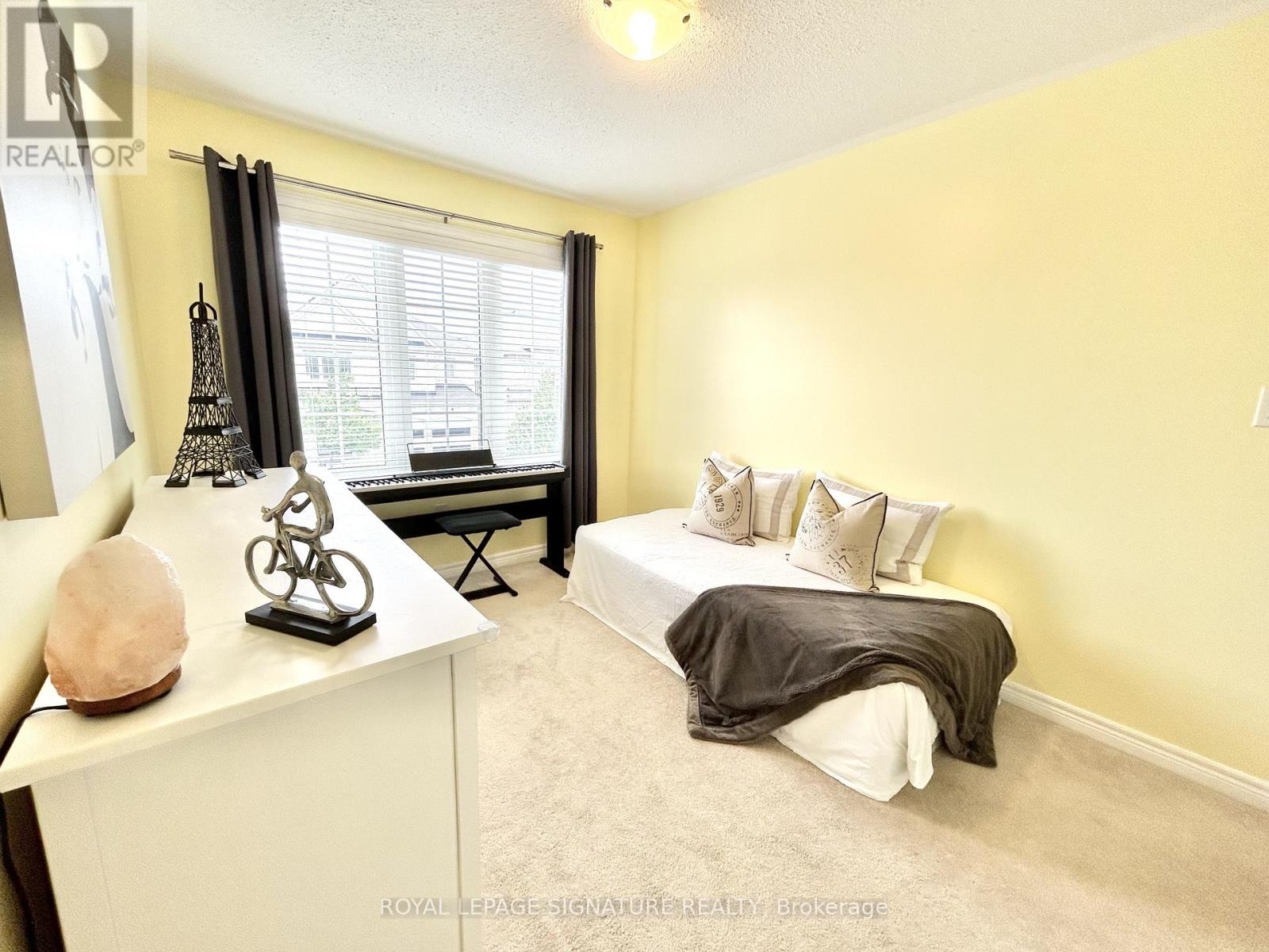 10 Zanetta Crescent, Brampton, Ontario  L6Y 6A3 - Photo 16 - W12478044
