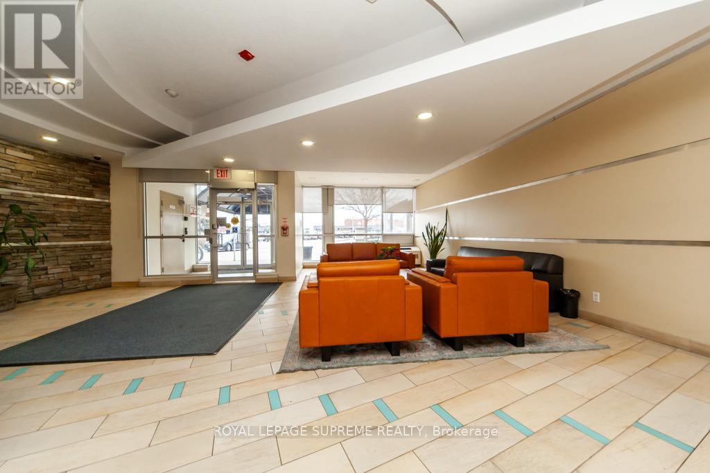 706 - 1600 Keele Street, Toronto, Ontario  M5H 5T5 - Photo 10 - W12478046