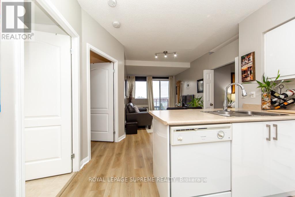 706 - 1600 Keele Street, Toronto, Ontario  M5H 5T5 - Photo 13 - W12478046