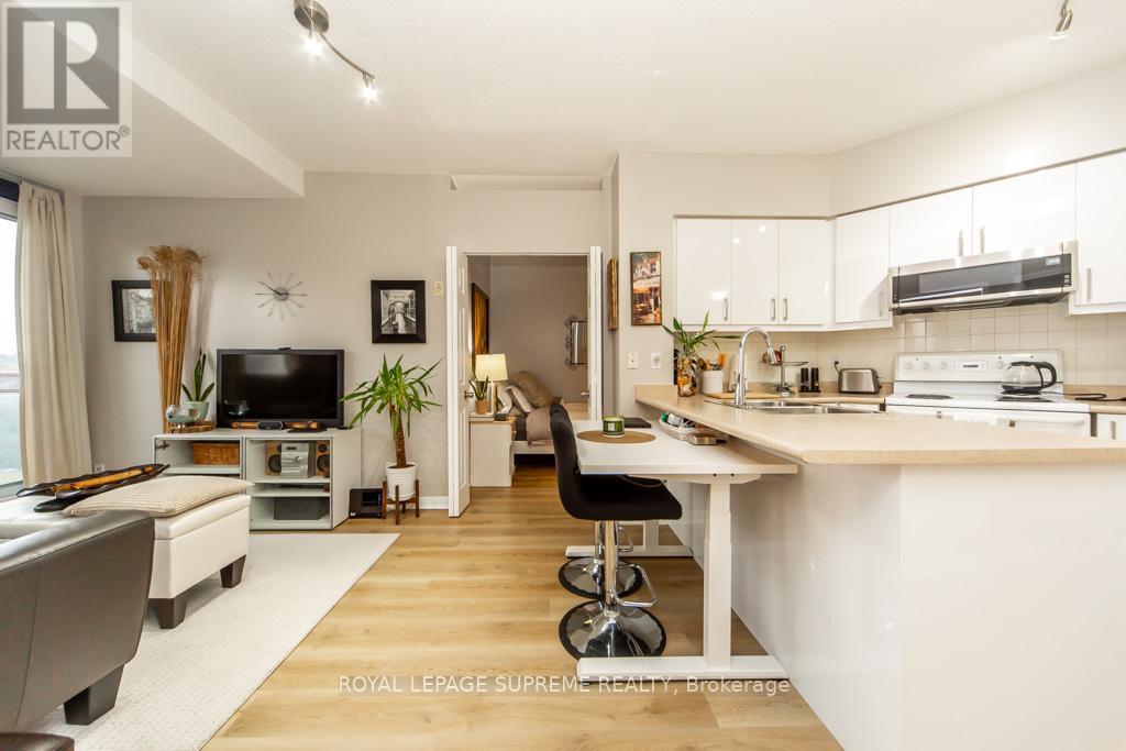 706 - 1600 Keele Street, Toronto, Ontario  M5H 5T5 - Photo 15 - W12478046