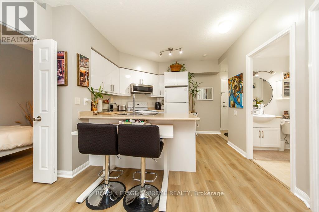 706 - 1600 Keele Street, Toronto, Ontario  M5H 5T5 - Photo 20 - W12478046