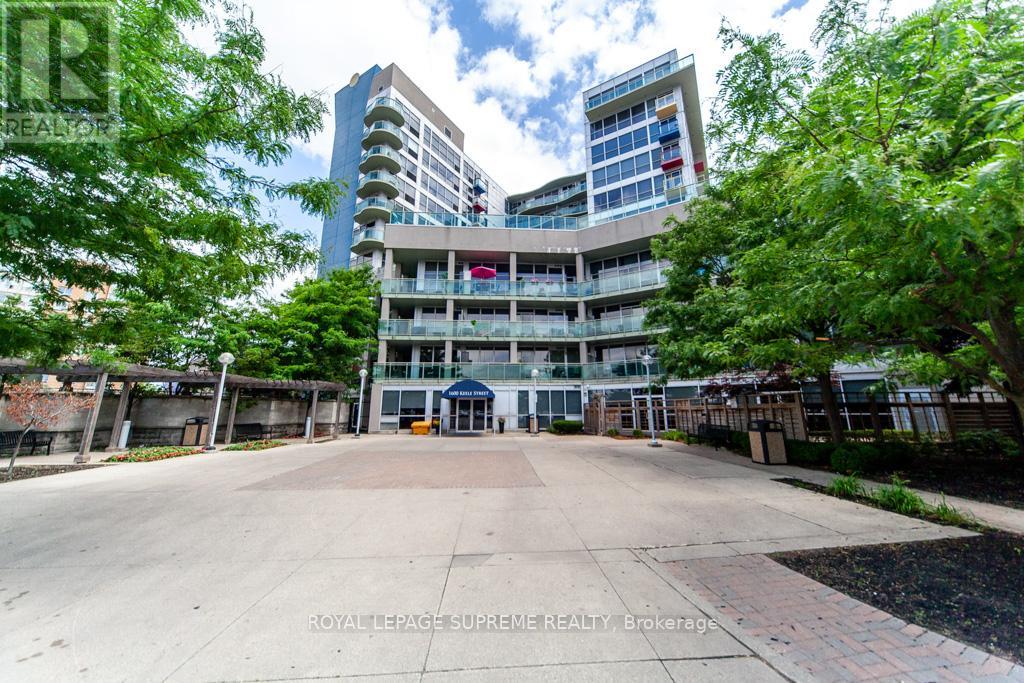 706 - 1600 Keele Street, Toronto, Ontario  M5H 5T5 - Photo 6 - W12478046
