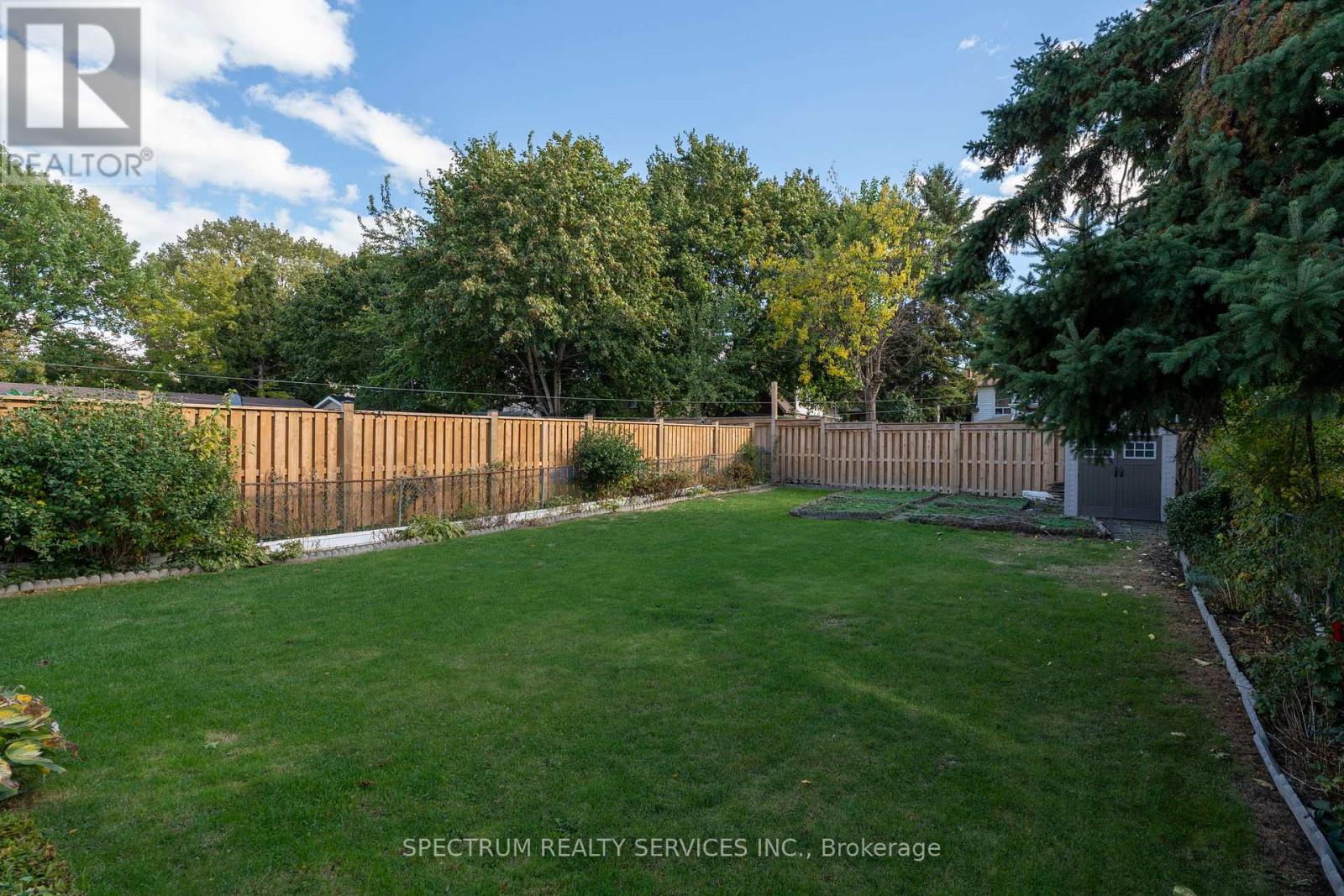 207 Church Street, Toronto, Ontario  M9N 1N9 - Photo 38 - W12478050