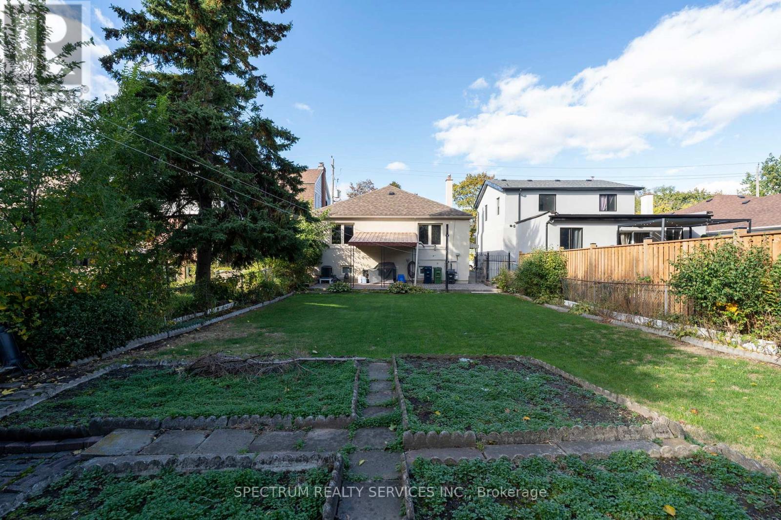 207 Church Street, Toronto, Ontario  M9N 1N9 - Photo 40 - W12478050