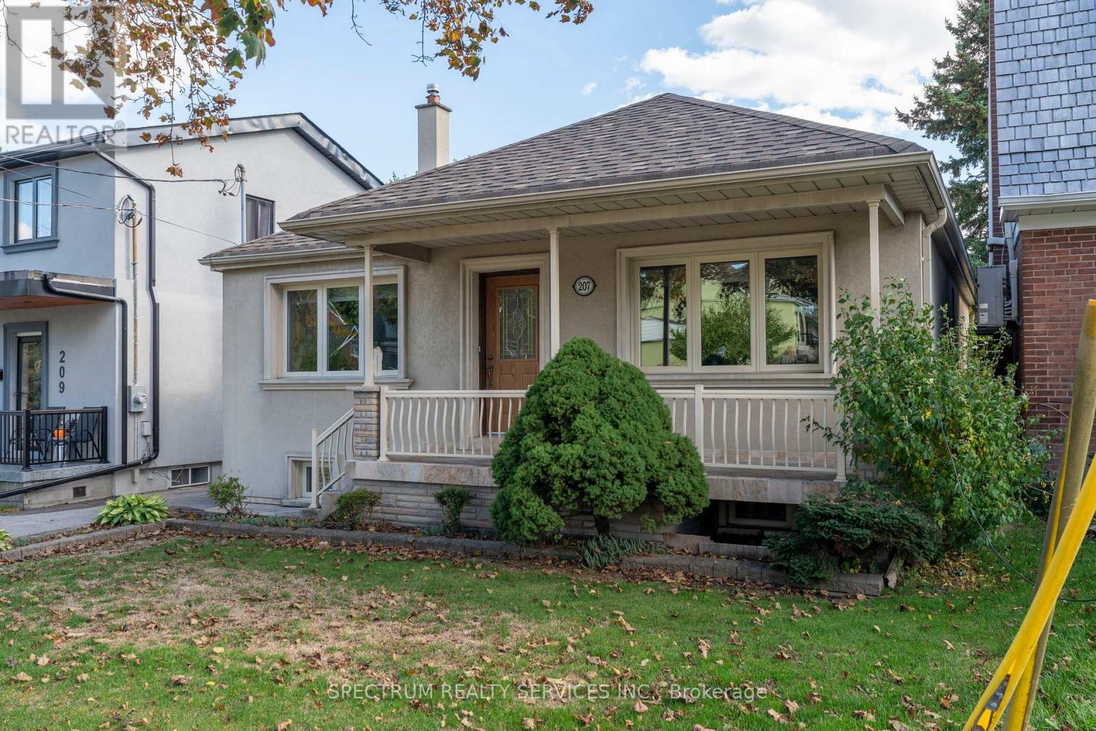 207 Church Street, Toronto, Ontario  M9N 1N9 - Photo 6 - W12478050