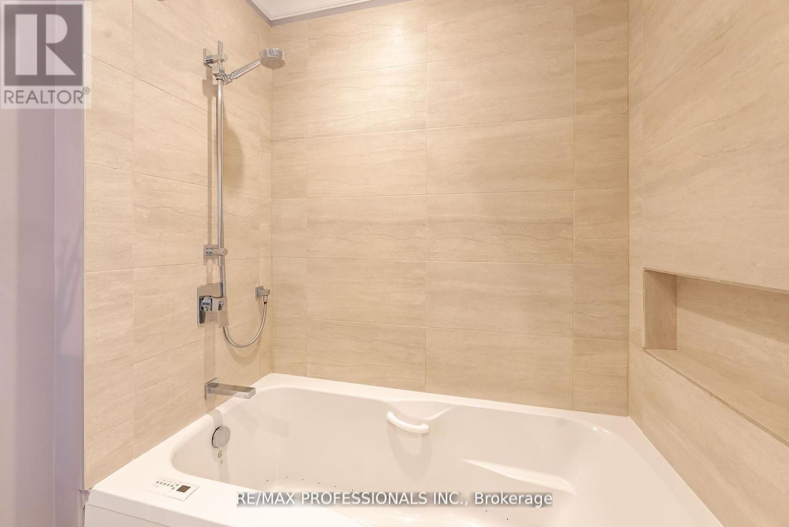 868 Governors Court, Milton, Ontario  L9T 3W6 - Photo 14 - W12478066
