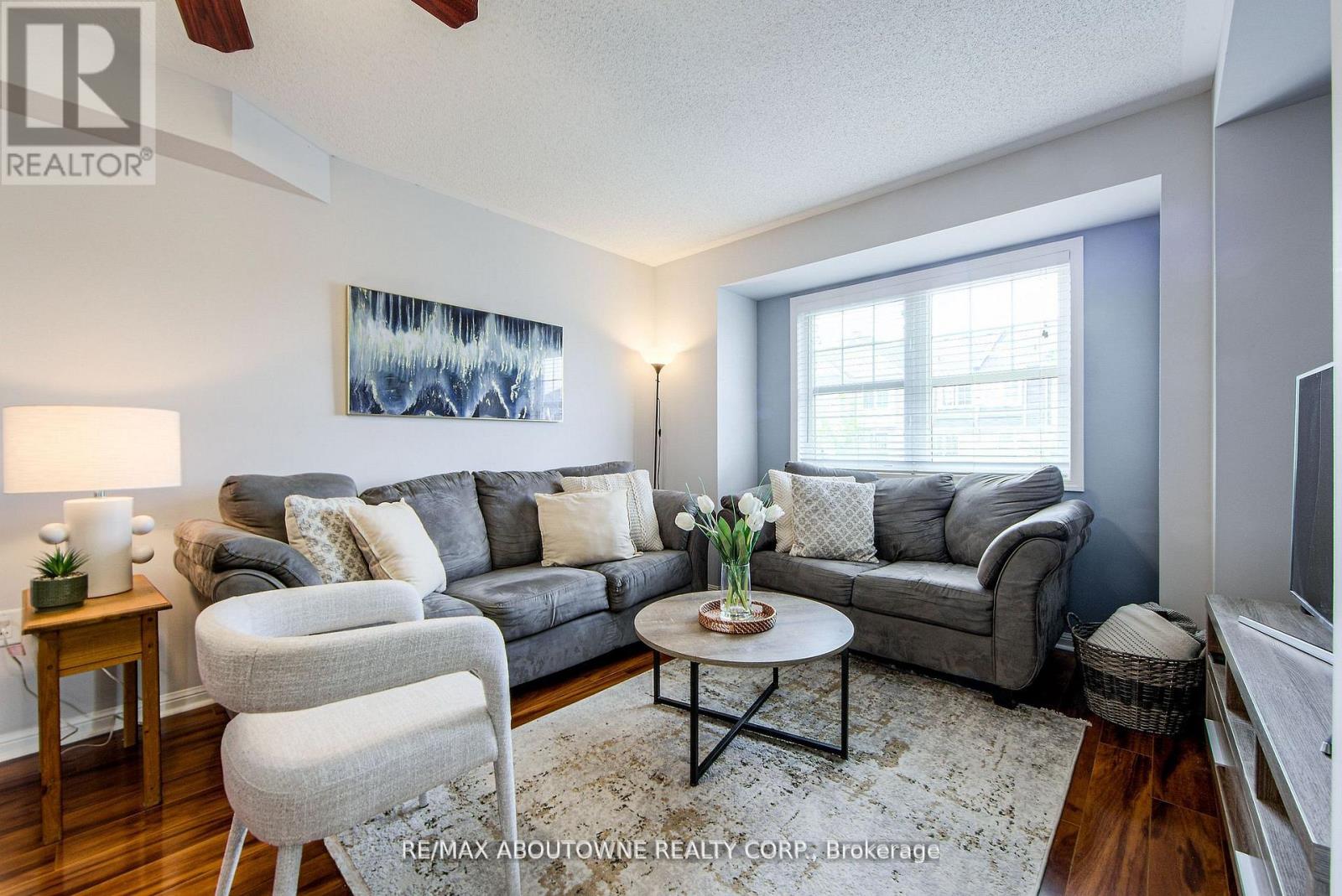 911 Deverell Place, Milton, Ontario  L9T 0M2 - Photo 13 - W12478073