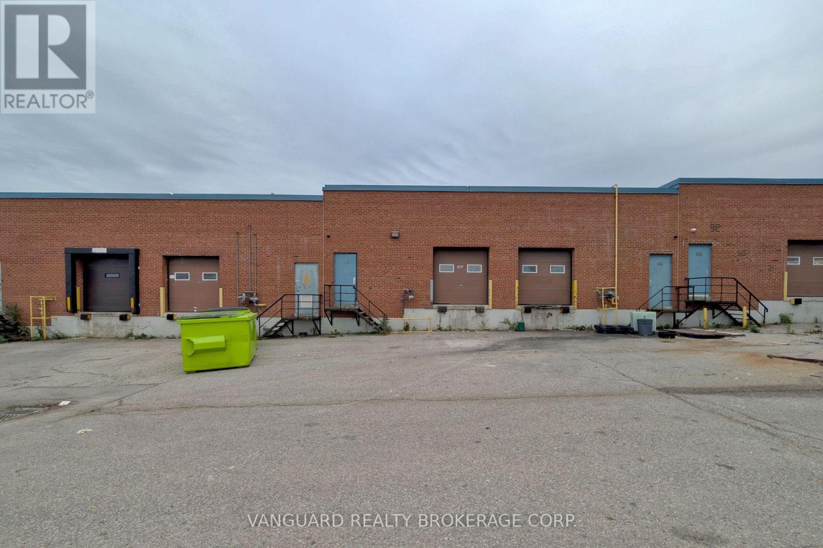 102 Martin Ross Avenue, Toronto, Ontario  M3J 2L4 - Photo 41 - W12478097