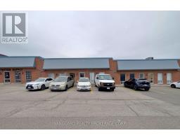 102 MARTIN ROSS AVENUE, Toronto, Ontario