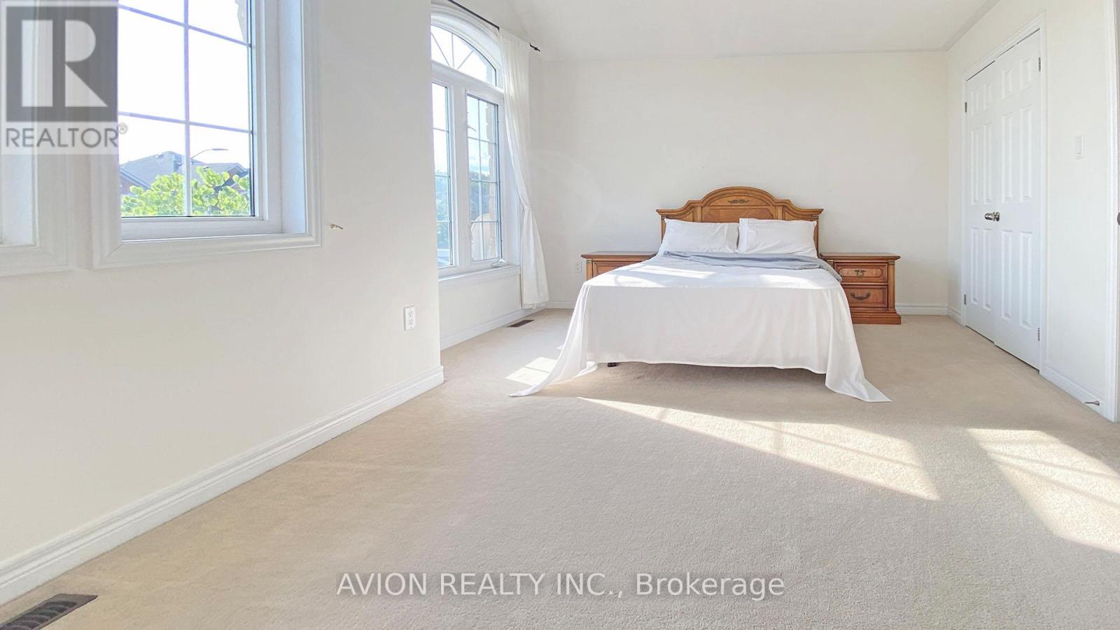 5173 Churchill Meadows Boulevard, Mississauga, Ontario  L5M 8B7 - Photo 18 - W12478098