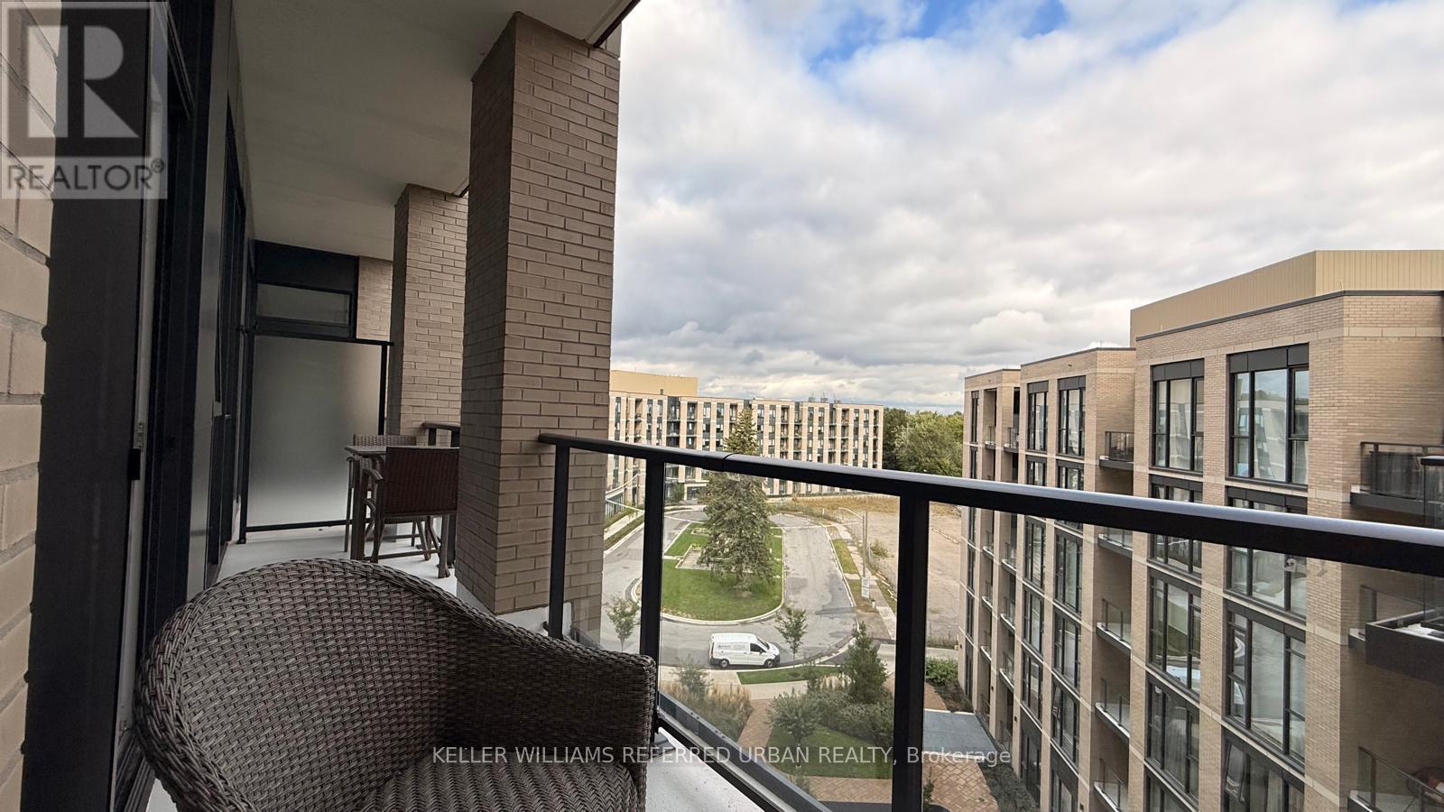 201 - 293 The Kingsway, Toronto, Ontario  M9A 0E8 - Photo 4 - W12478103