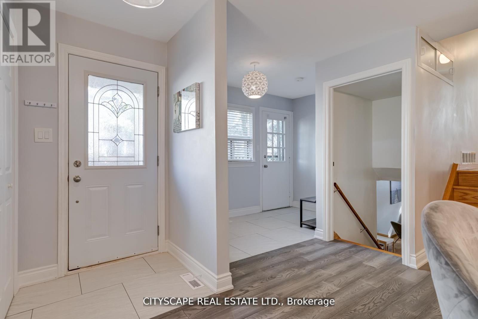 3206 Candela Drive, Mississauga, Ontario  L5A 2T8 - Photo 14 - W12478126