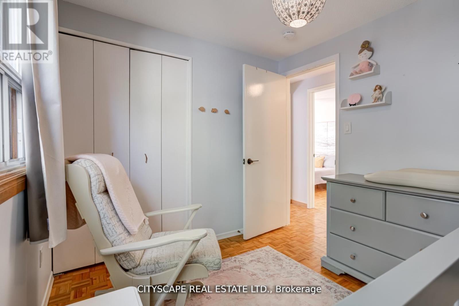 3206 Candela Drive, Mississauga, Ontario  L5A 2T8 - Photo 21 - W12478126