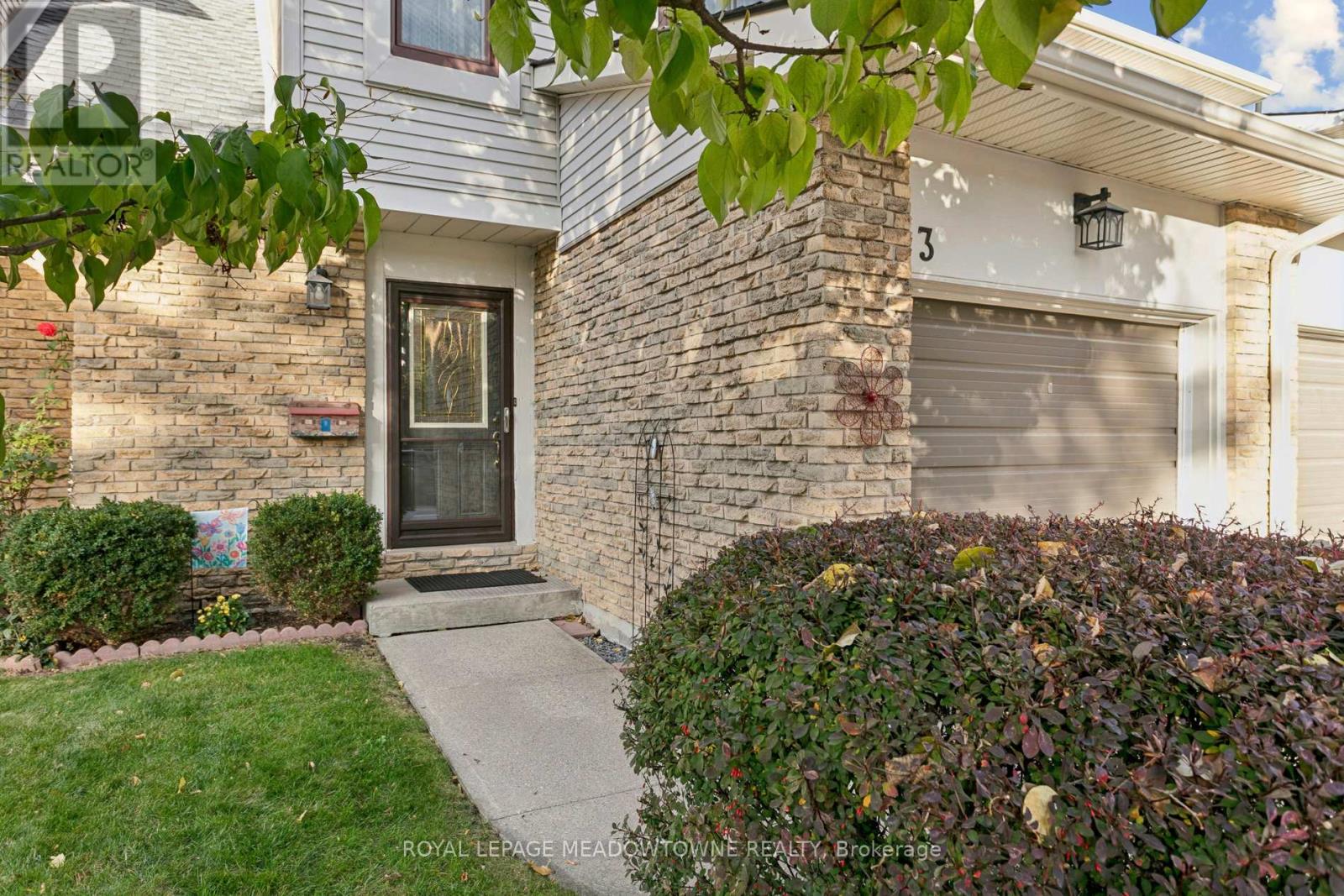 3 - 2701 Aquitaine Avenue, Mississauga, Ontario  L5N 2H7 - Photo 4 - W12478129