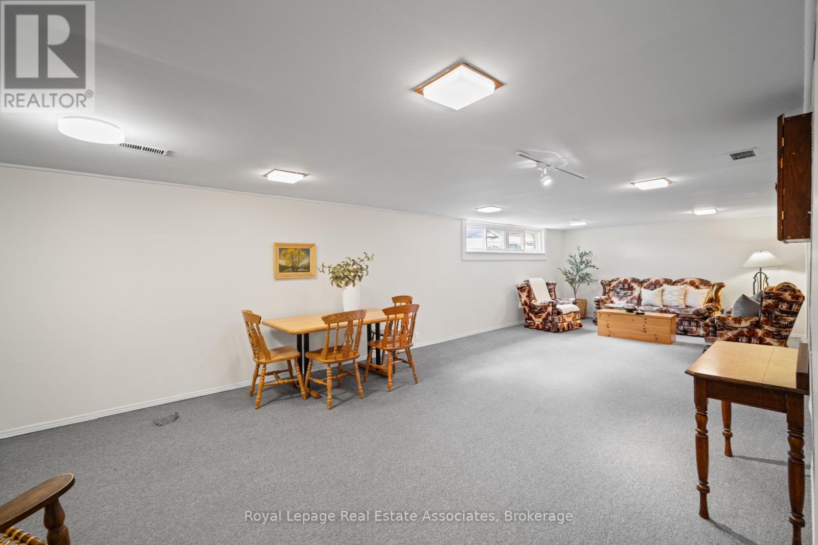 60 Windermere Court, Brampton, Ontario  L6X 2L6 - Photo 21 - W12478133
