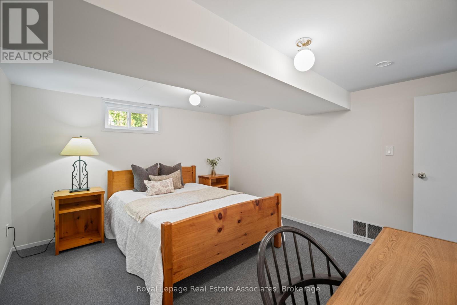 60 Windermere Court, Brampton, Ontario  L6X 2L6 - Photo 27 - W12478133