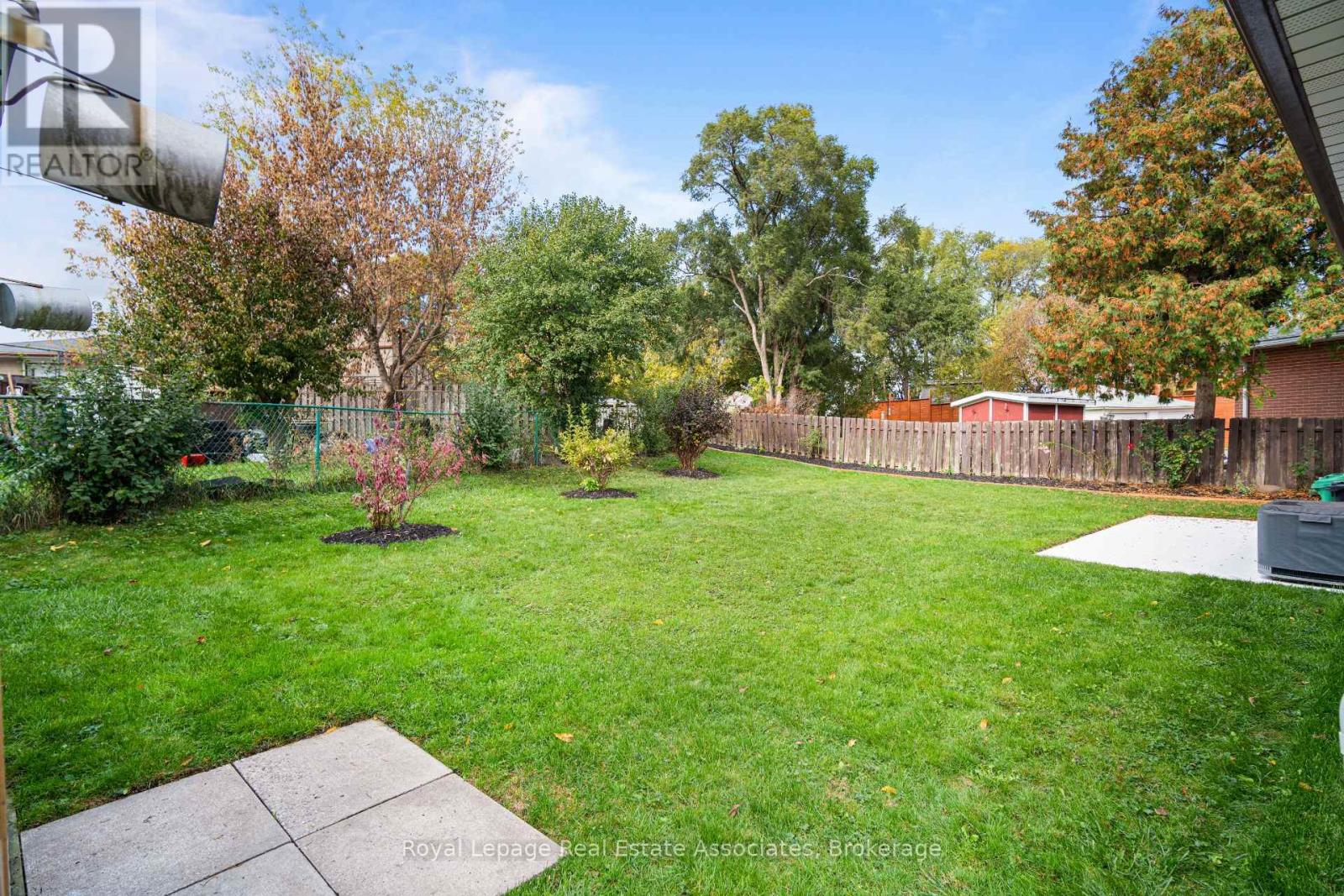 60 Windermere Court, Brampton, Ontario  L6X 2L6 - Photo 31 - W12478133