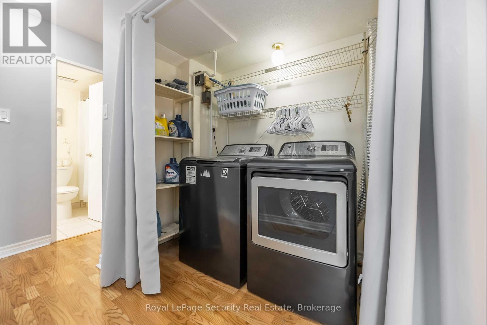 1517 - 15 La Rose Avenue, Toronto, Ontario  M9P 1A7 - Photo 29 - W12478143