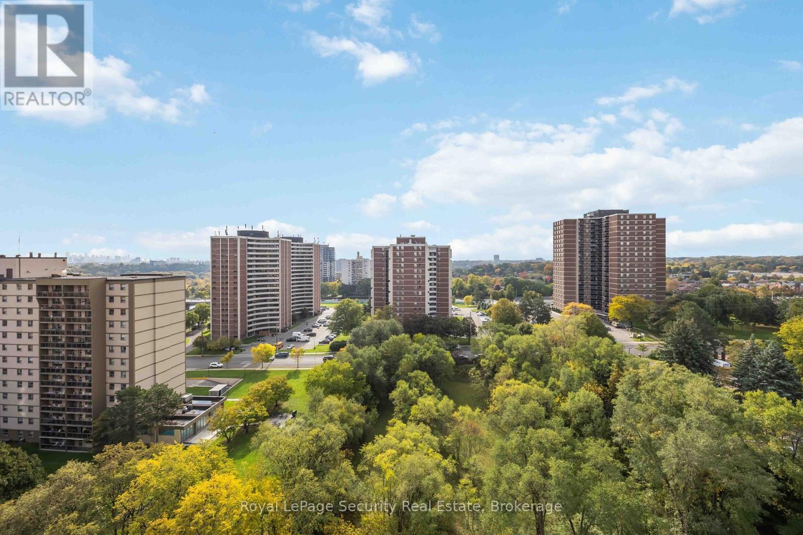 1517 - 15 La Rose Avenue, Toronto, Ontario  M9P 1A7 - Photo 42 - W12478143