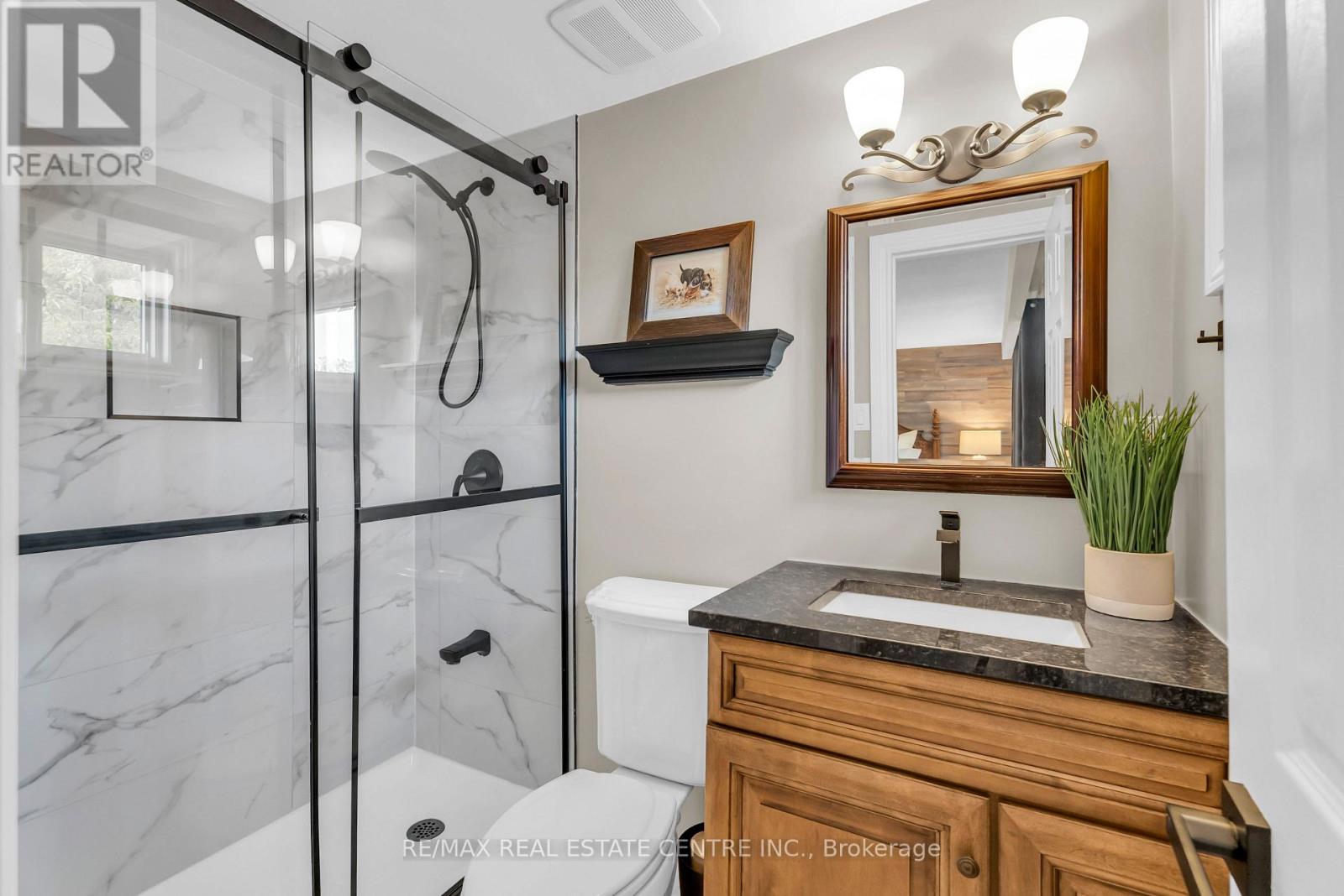 31 Metcalfe Court, Halton Hills, Ontario  L7G 4N7 - Photo 31 - W12478184