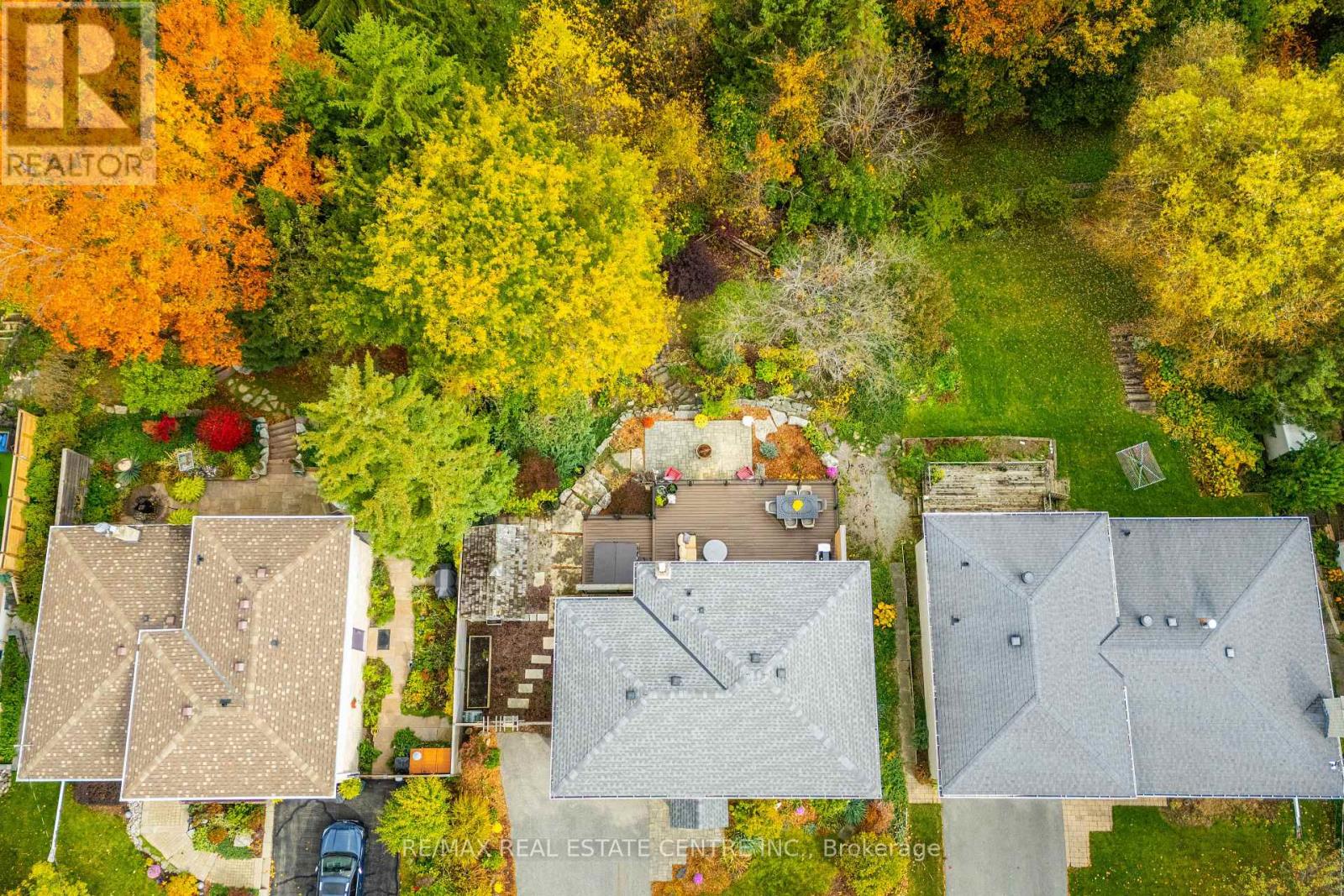 31 Metcalfe Court, Halton Hills, Ontario  L7G 4N7 - Photo 37 - W12478184