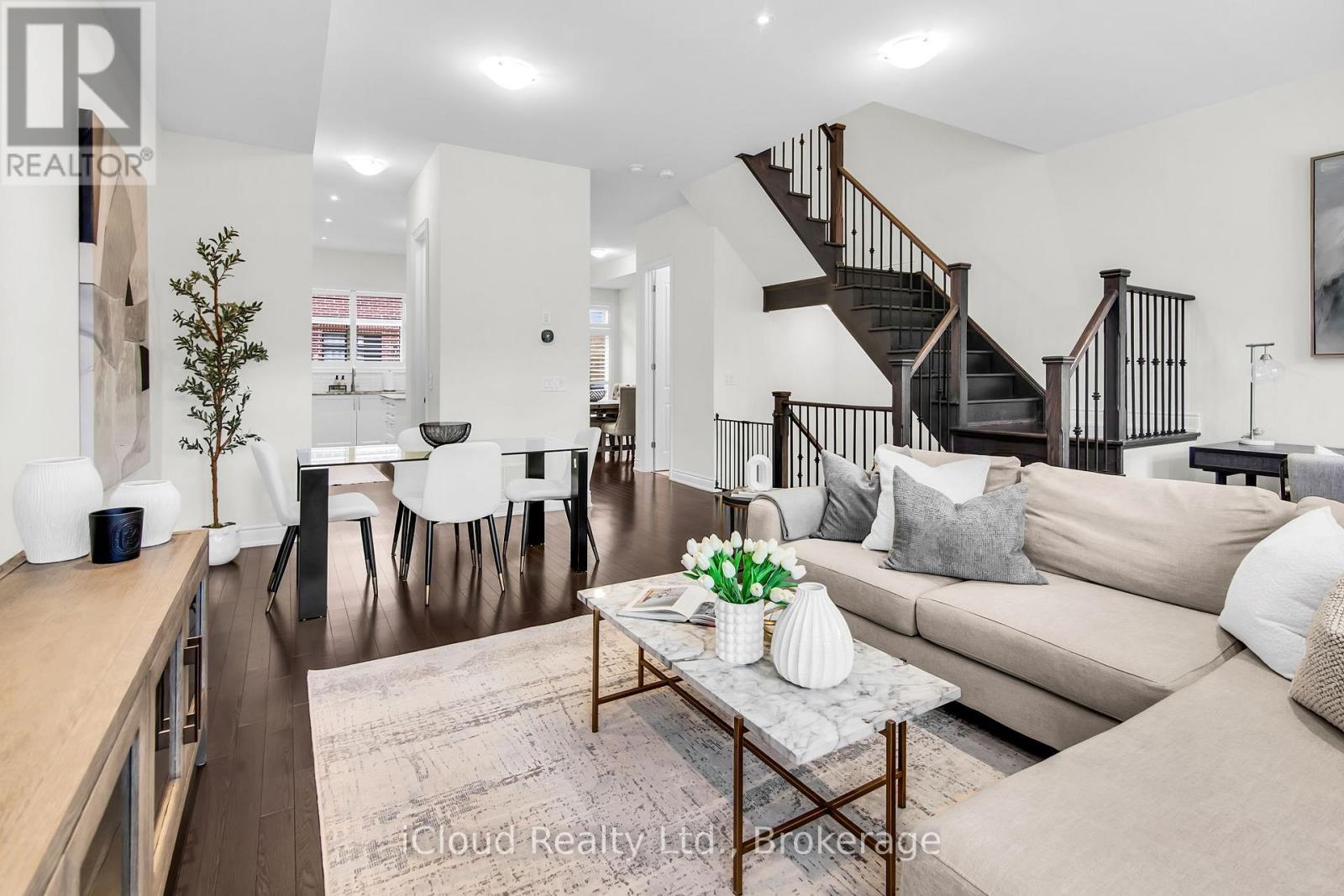 1632 Crestview Avenue, Mississauga, Ontario  L5G 0C3 - Photo 20 - W12478190