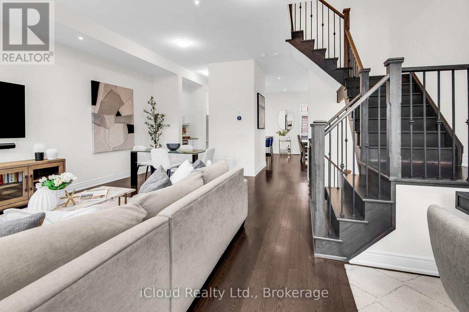 1632 Crestview Avenue, Mississauga, Ontario  L5G 0C3 - Photo 21 - W12478190