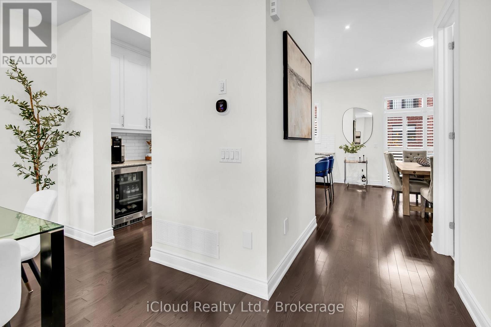1632 Crestview Avenue, Mississauga, Ontario  L5G 0C3 - Photo 23 - W12478190
