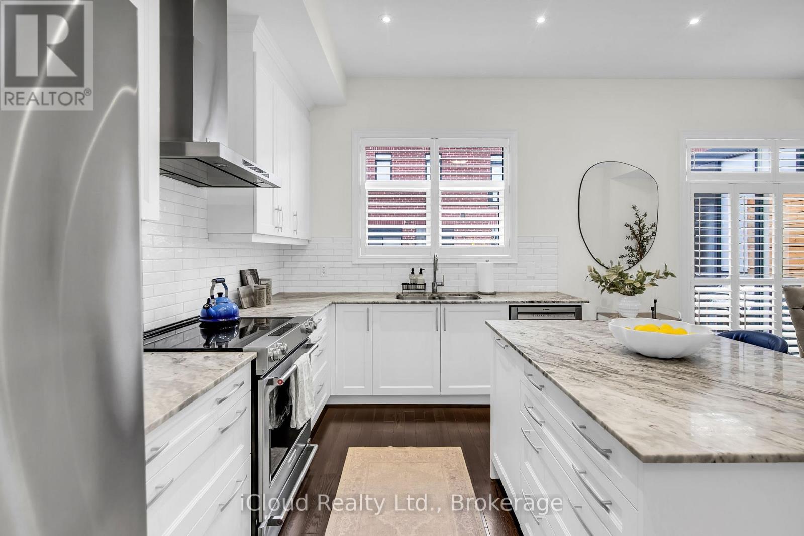 1632 Crestview Avenue, Mississauga, Ontario  L5G 0C3 - Photo 30 - W12478190
