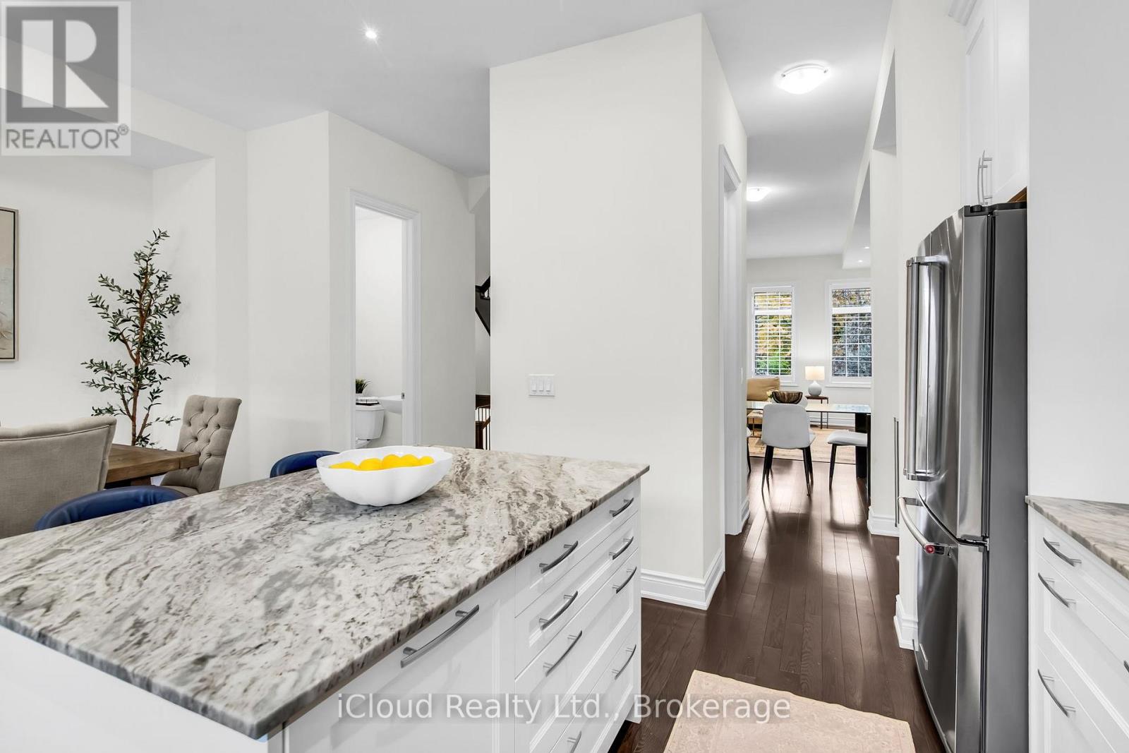 1632 Crestview Avenue, Mississauga, Ontario  L5G 0C3 - Photo 31 - W12478190