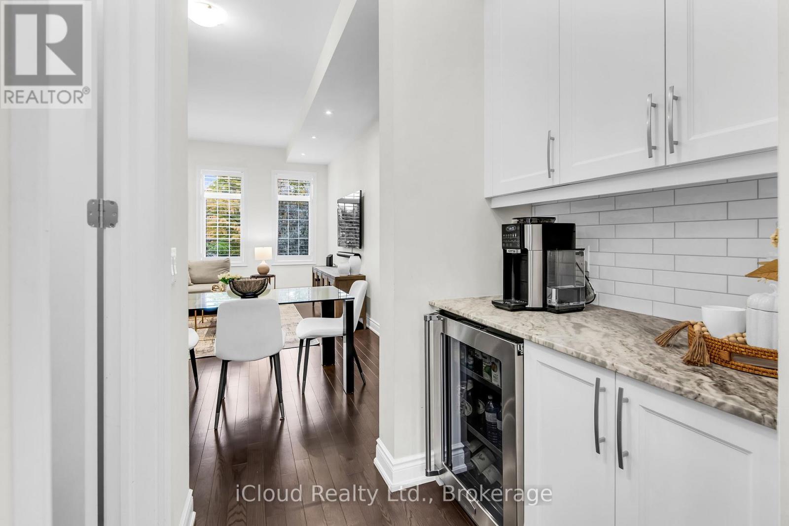 1632 Crestview Avenue, Mississauga, Ontario  L5G 0C3 - Photo 32 - W12478190