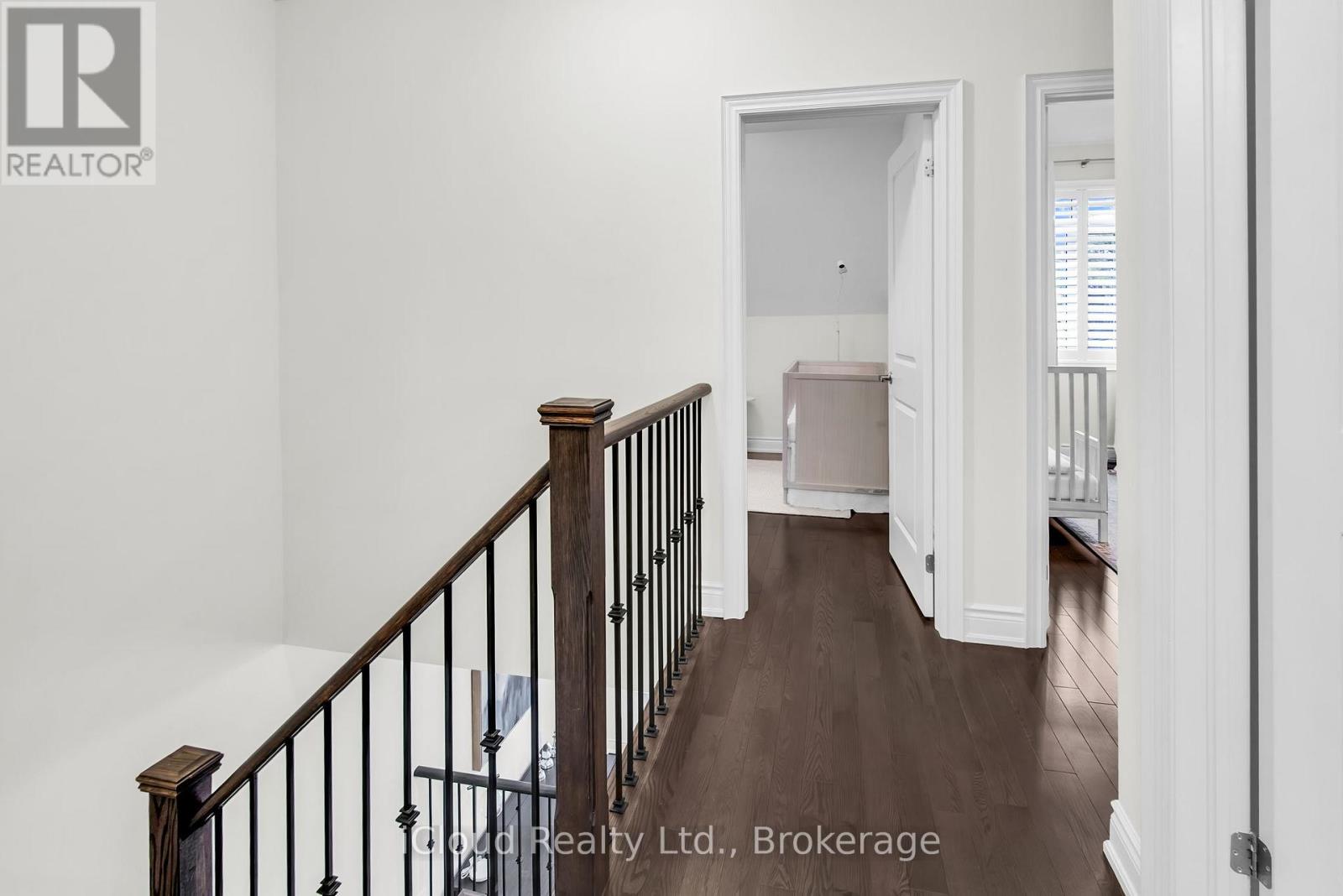 1632 Crestview Avenue, Mississauga, Ontario  L5G 0C3 - Photo 37 - W12478190