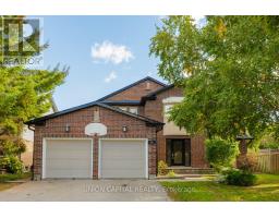 82 OLD YONGE STREET, Aurora, Ontario