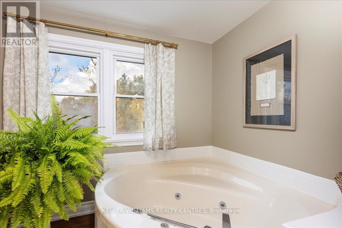 75 Catering Road, Georgina, Ontario  L0E 1R0 - Photo 25 - N12478289