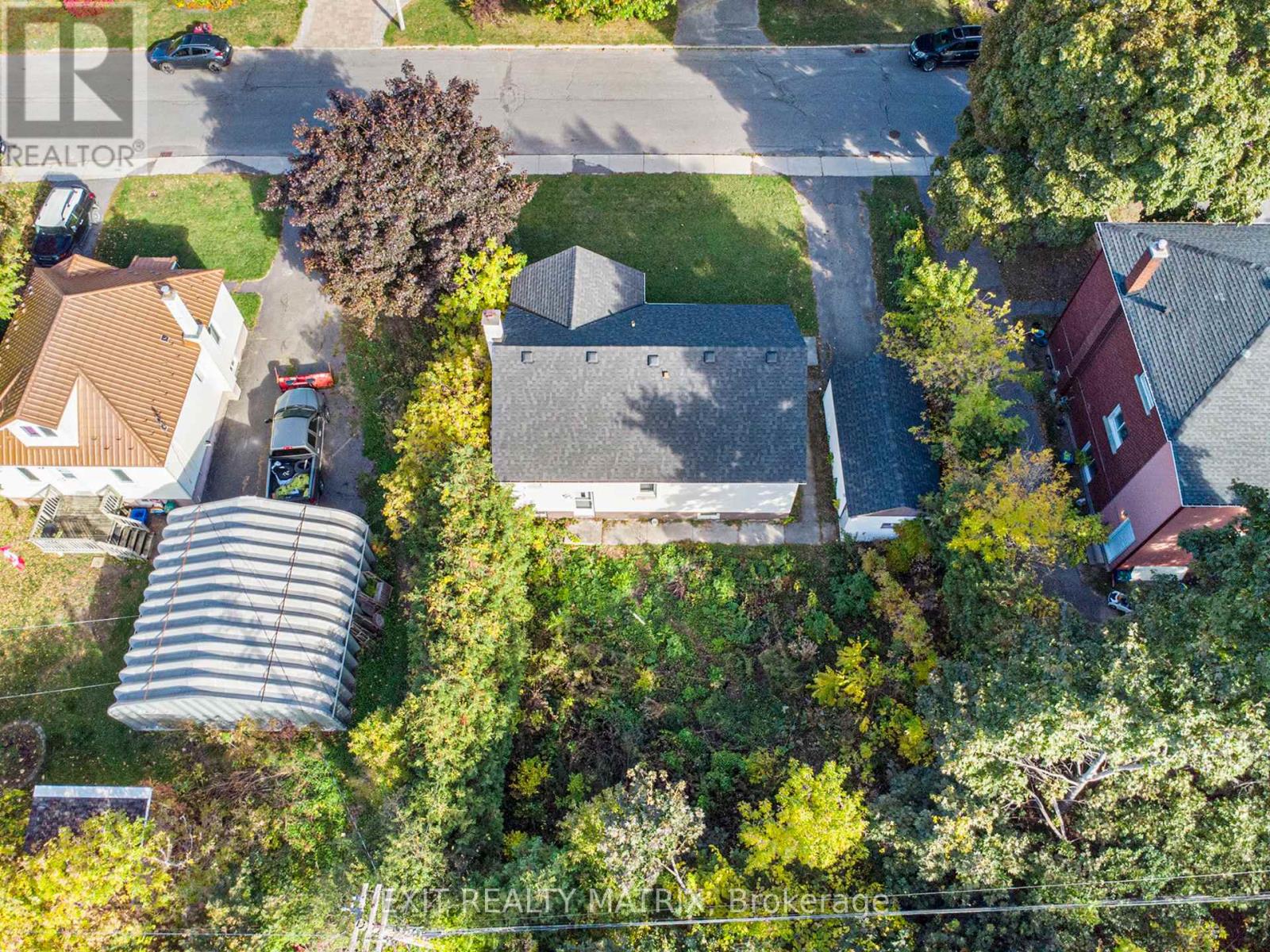 436 Blake Boulevard, Ottawa, Ontario  K1K 1B1 - Photo 4 - X12471121