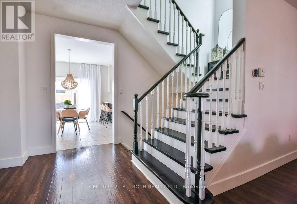 11 Blackbird Lane, Barrie, Ontario  L4N 0Z1 - Photo 12 - S12478251