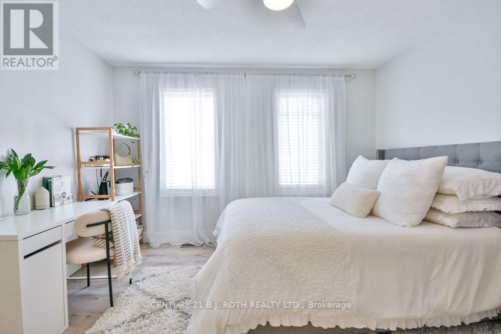 11 Blackbird Lane, Barrie, Ontario  L4N 0Z1 - Photo 40 - S12478251