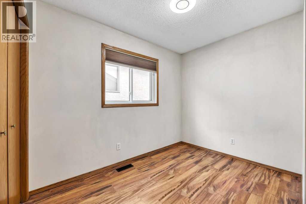 41 Millbank Bay Sw, Calgary, Alberta  T2Y 2Z1 - Photo 23 - A2222216