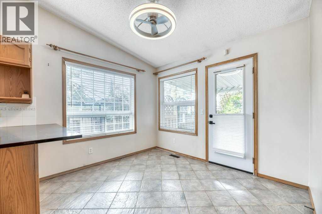 41 Millbank Bay Sw, Calgary, Alberta  T2Y 2Z1 - Photo 13 - A2222216