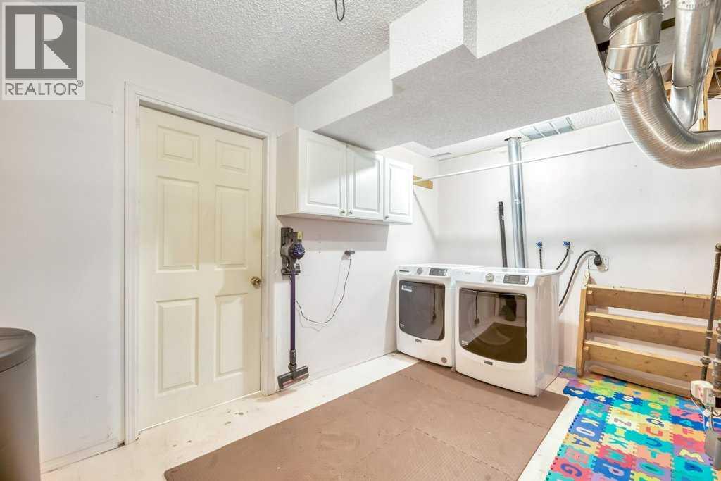 41 Millbank Bay Sw, Calgary, Alberta  T2Y 2Z1 - Photo 34 - A2222216