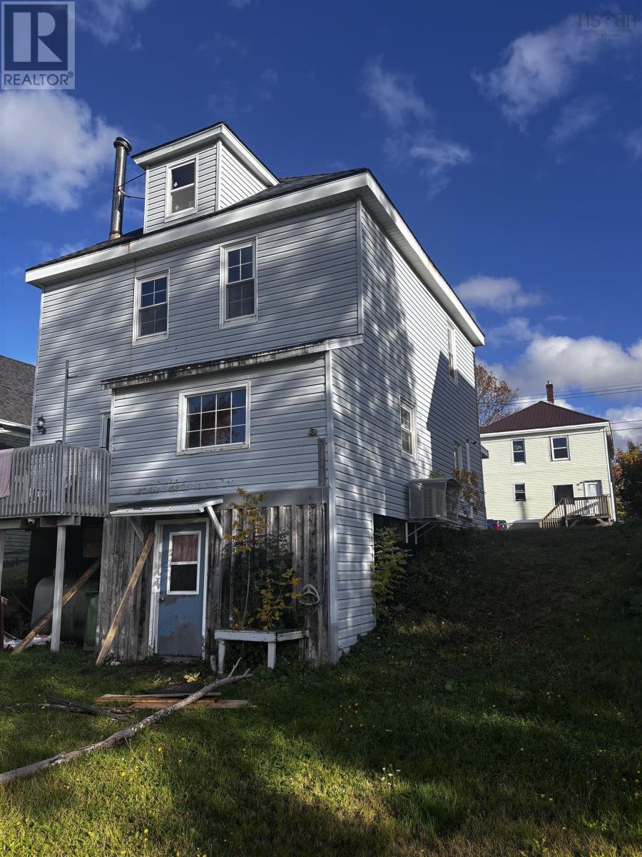 503 Macdonald Street, New Glasgow, Nova Scotia  B2H 2W3 - Photo 3 - 202526379